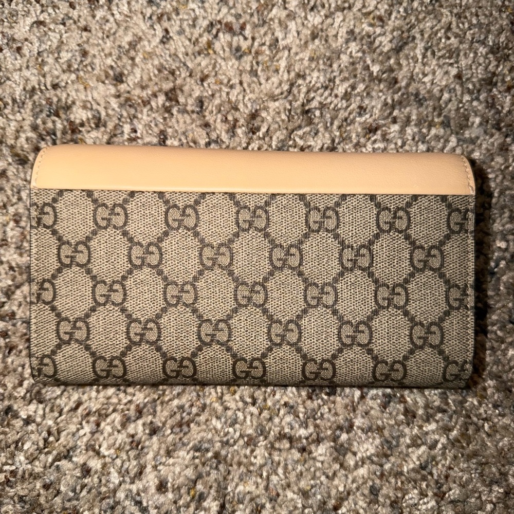 Gucci Beige and Brown Wallet - Picture 3 of 6